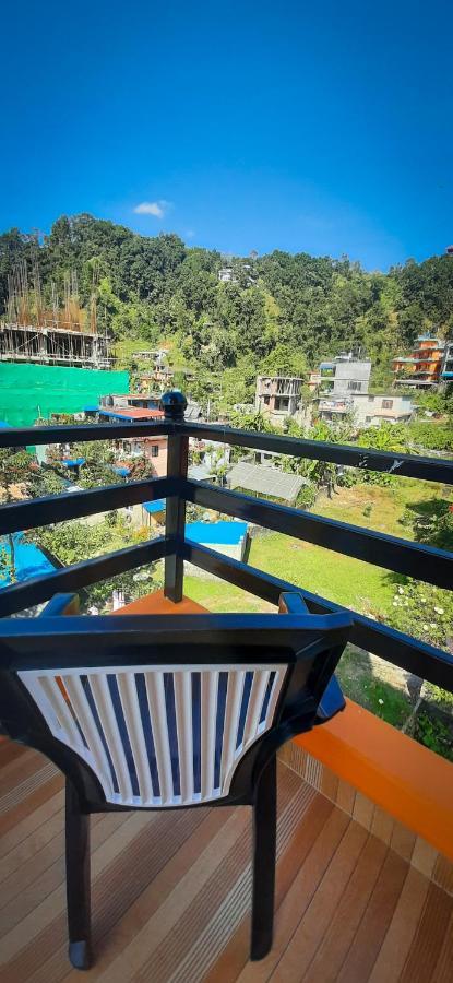 The Maple Inn ポカラ エクステリア 写真
